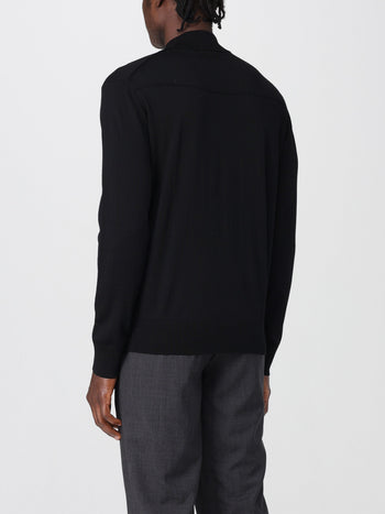 Roundneck - 2