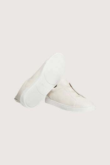 Triple stitch low-top sneakers in off white - 2