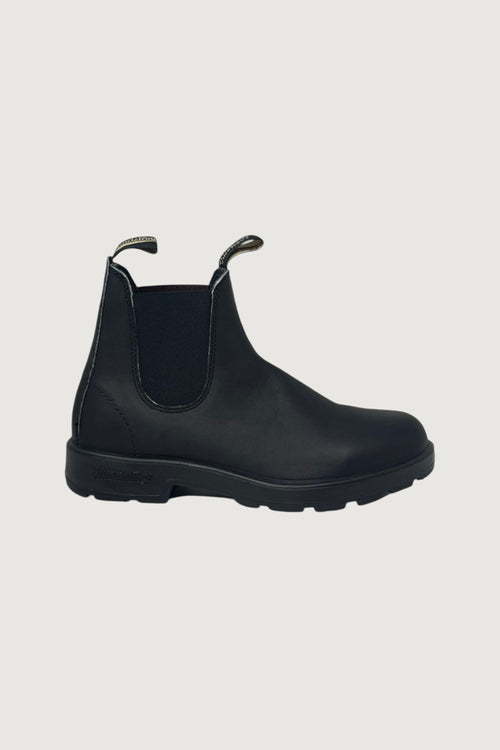 Quattro Stagioni black leather Blundstone 510 Chelsea boots with elastic side panels and pull tabs.