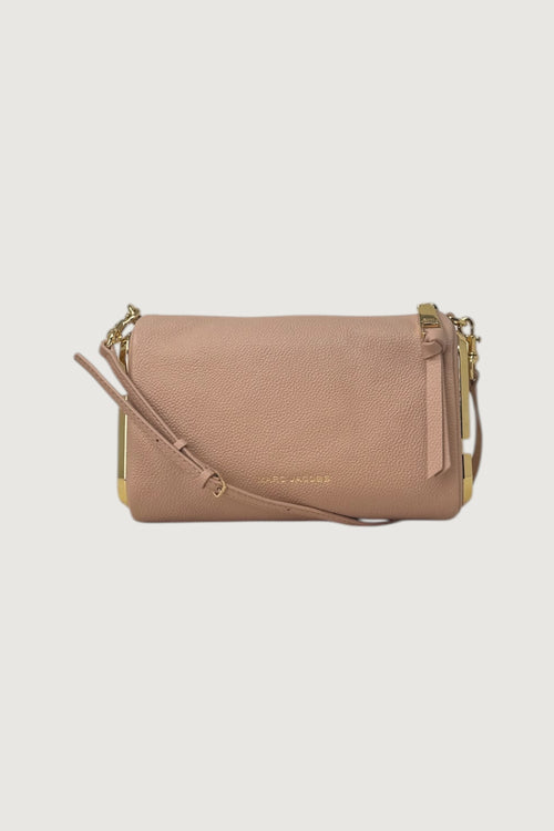 The snapshot shoulder