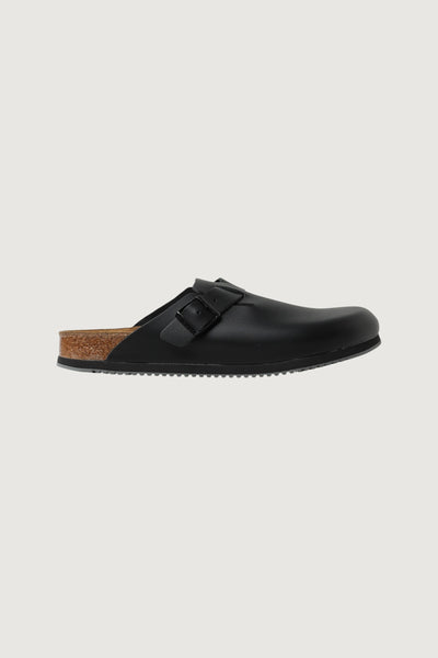 Quattro Stagioni Boston clogs in black leather with adjustable buckle strap and cork footbed.