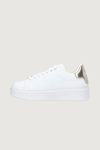 GAELLE-GACAW01607 B01-SNEAKERS CON PASSALACCIO LOGATO
